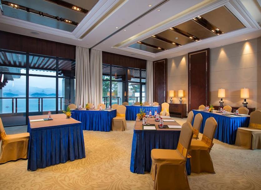 Banquet hall Photo