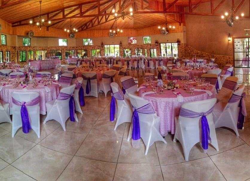 Banquet hall Photo
