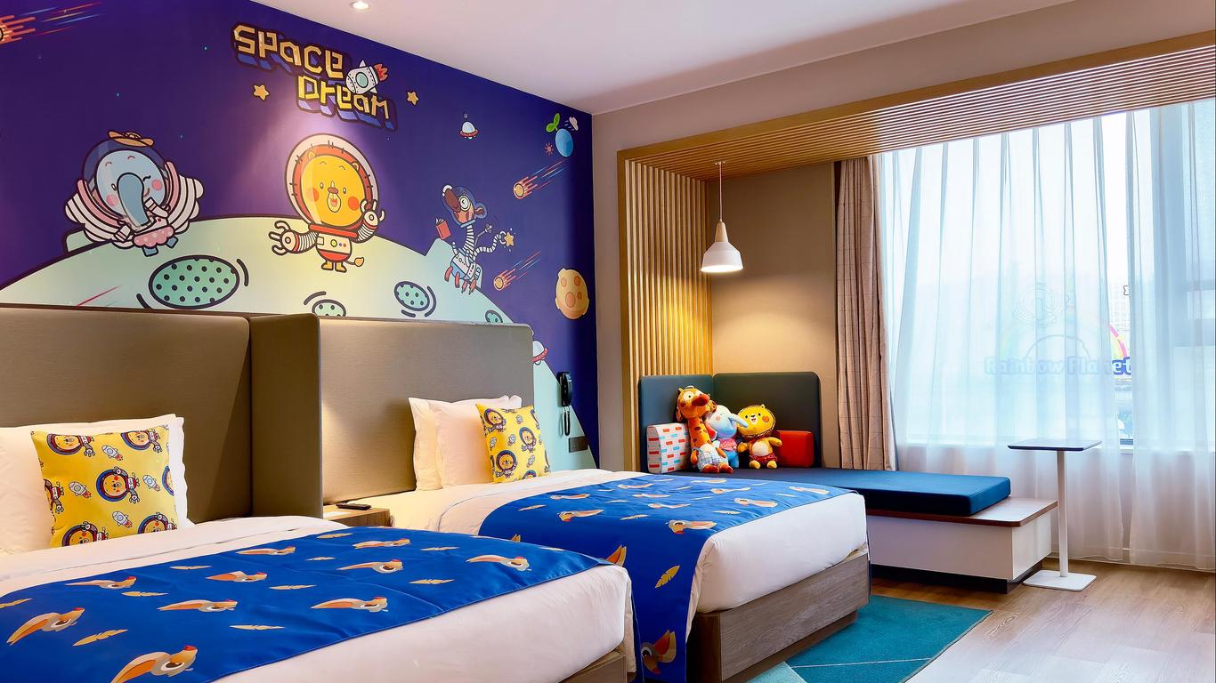 Holiday Inn Express Shanghai Kangqiao By IHG