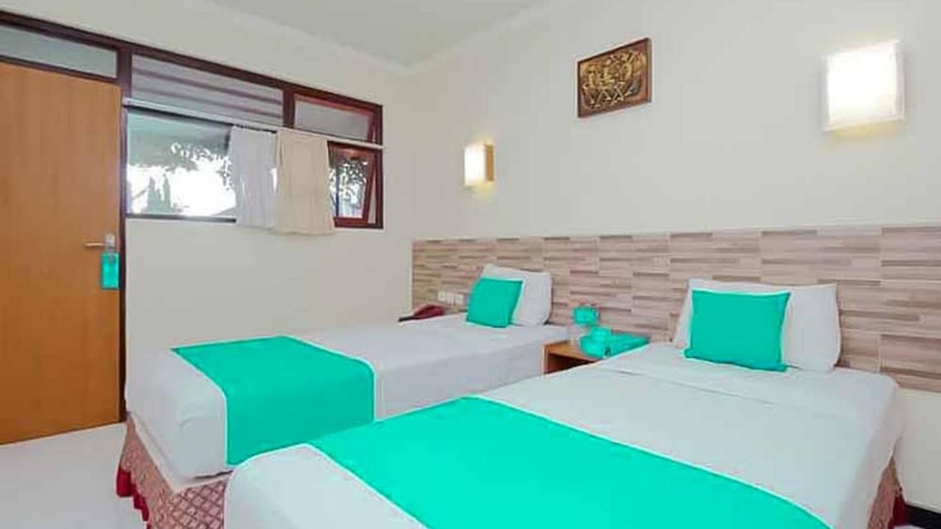 Hotel Lestari Near Lippo Plaza Mall Jember Mitra RedDoorz