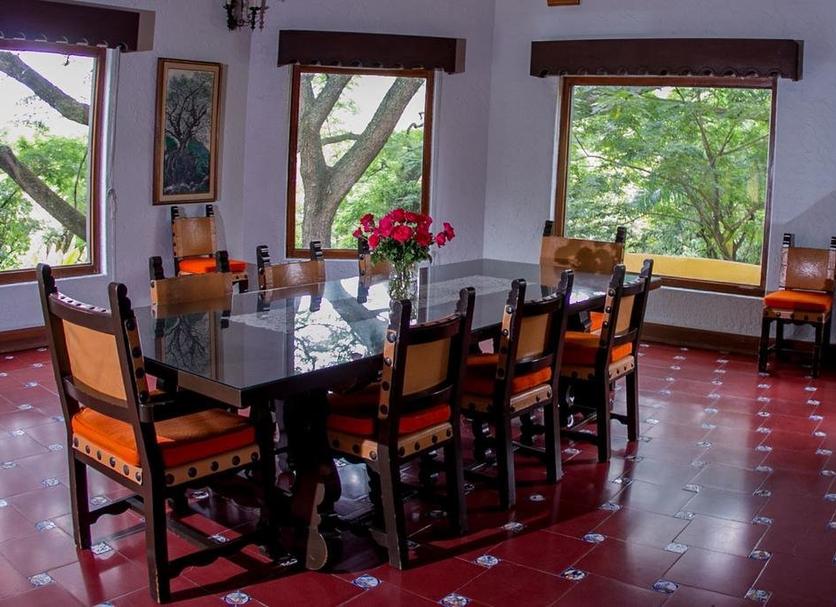 Dining room Photo