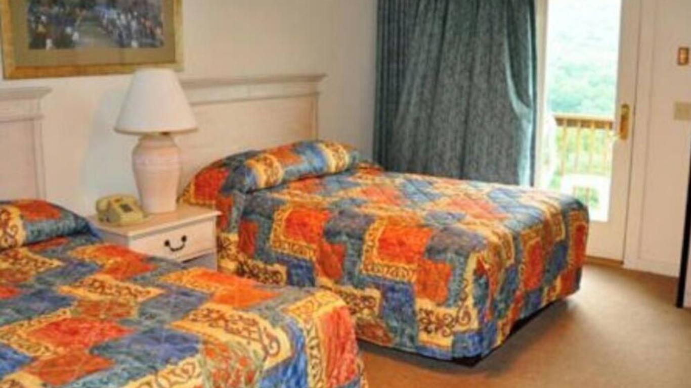 Massanutten Resort suite with mountain view