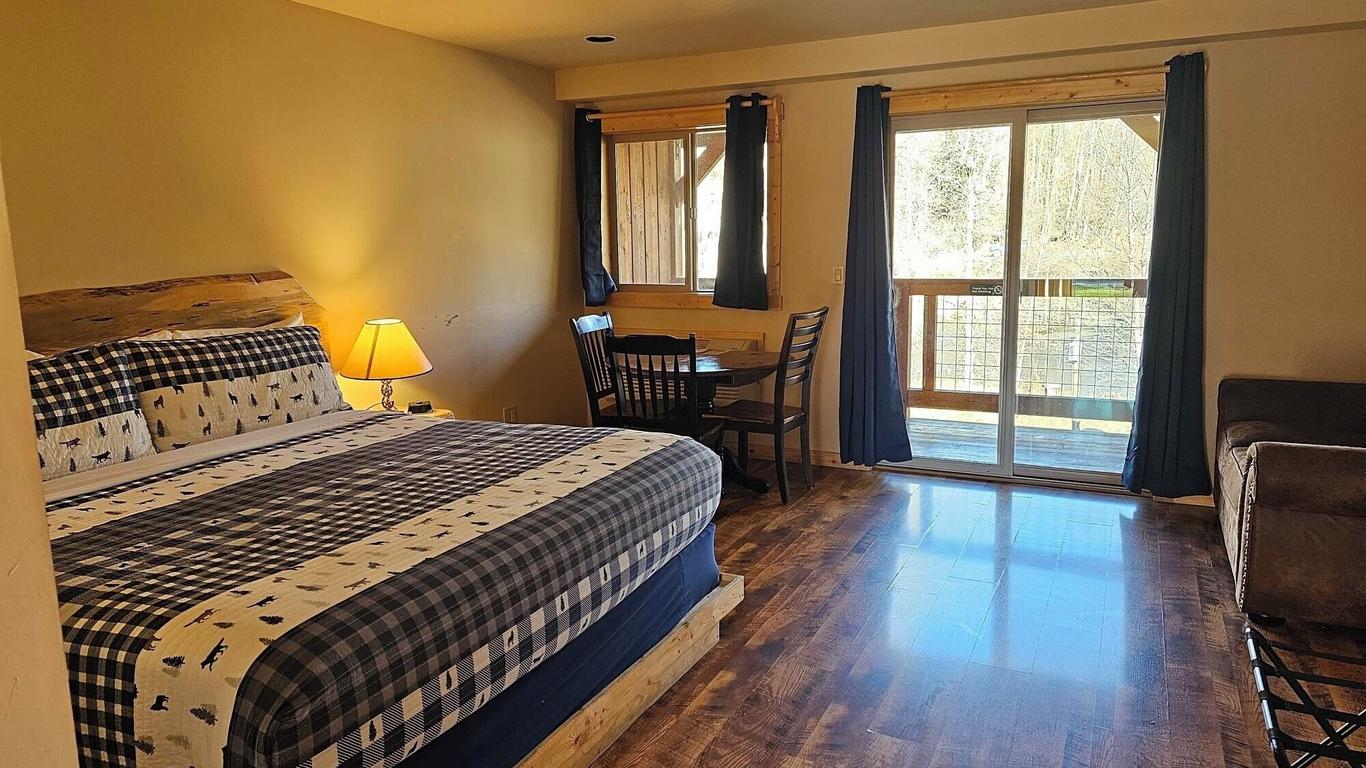 Methow River Lodge and Cabins