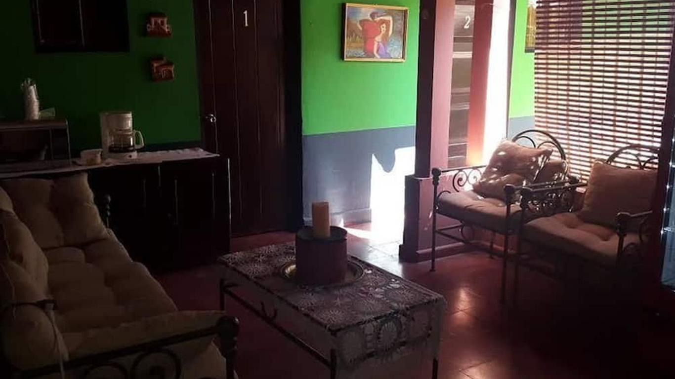 Hotel Mango Inn
