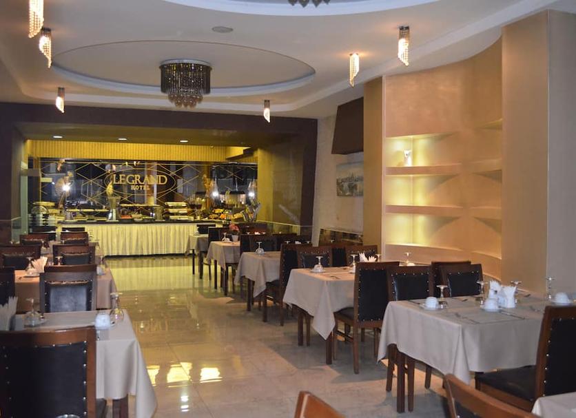 Restaurant Photo