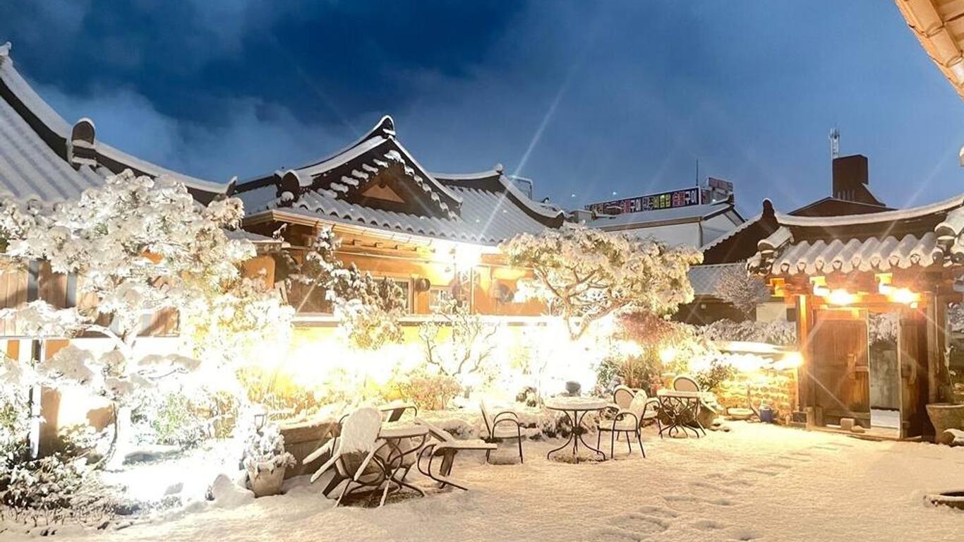 Hanok Hyeyum