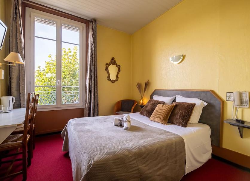 Bedroom Photo