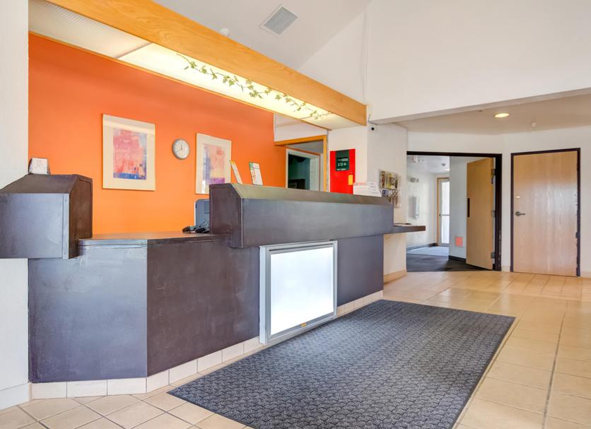 Front desk Photo
