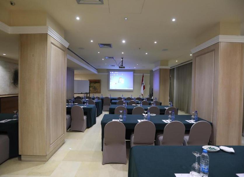 Conference room Photo