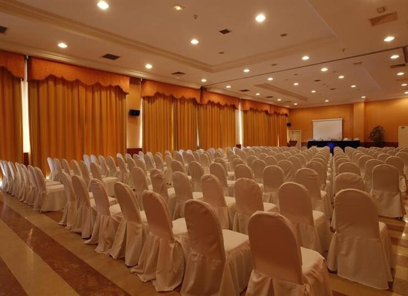 Conference room Photo