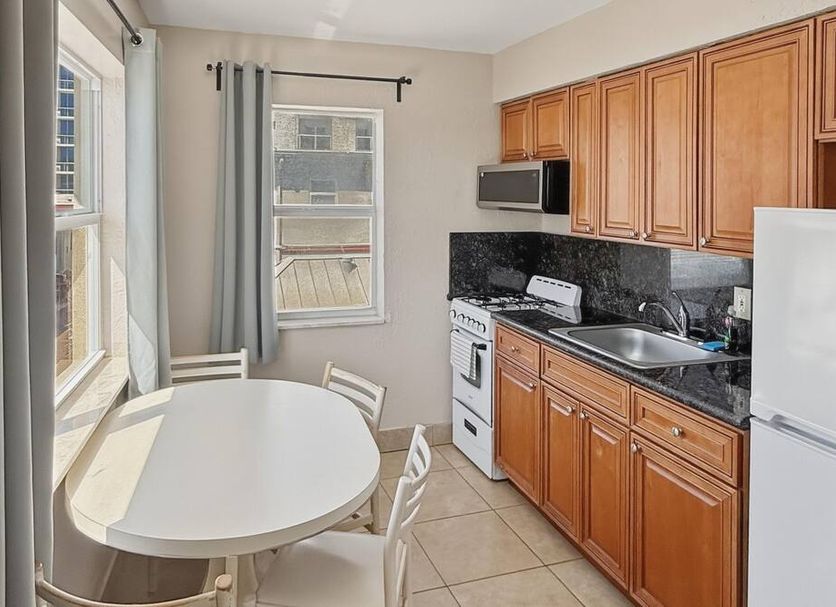 Kitchen Photo
