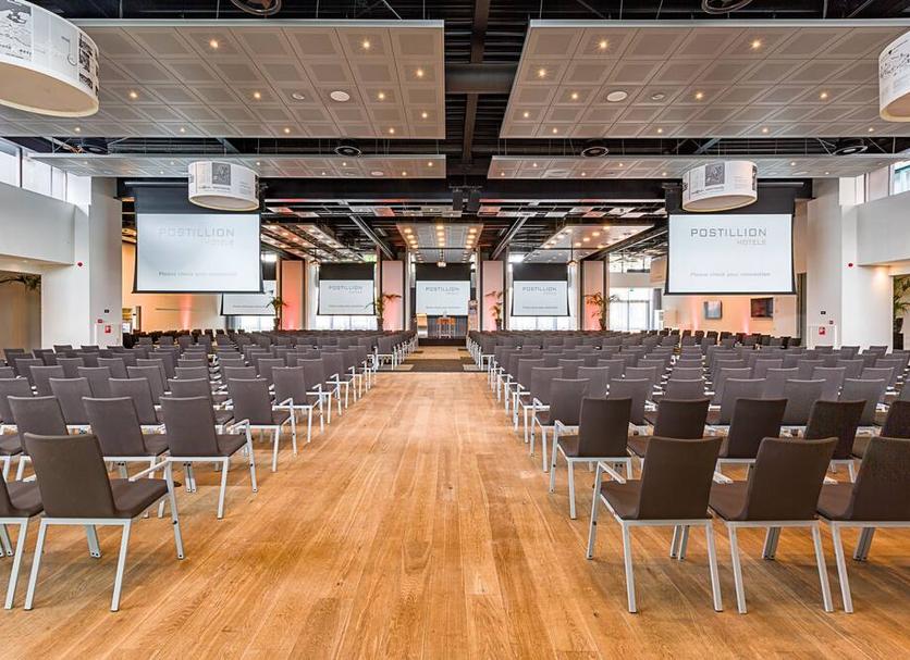 Conference room Photo