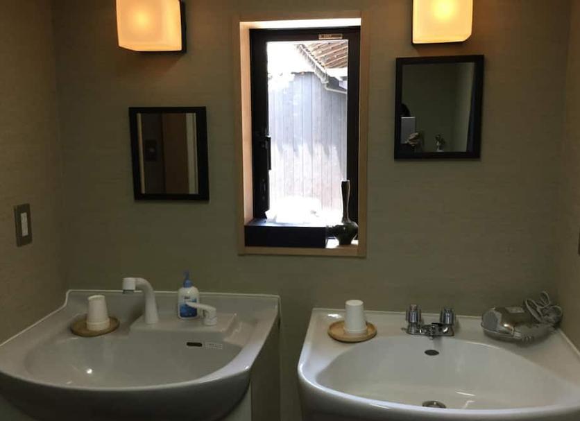 Bathroom Photo