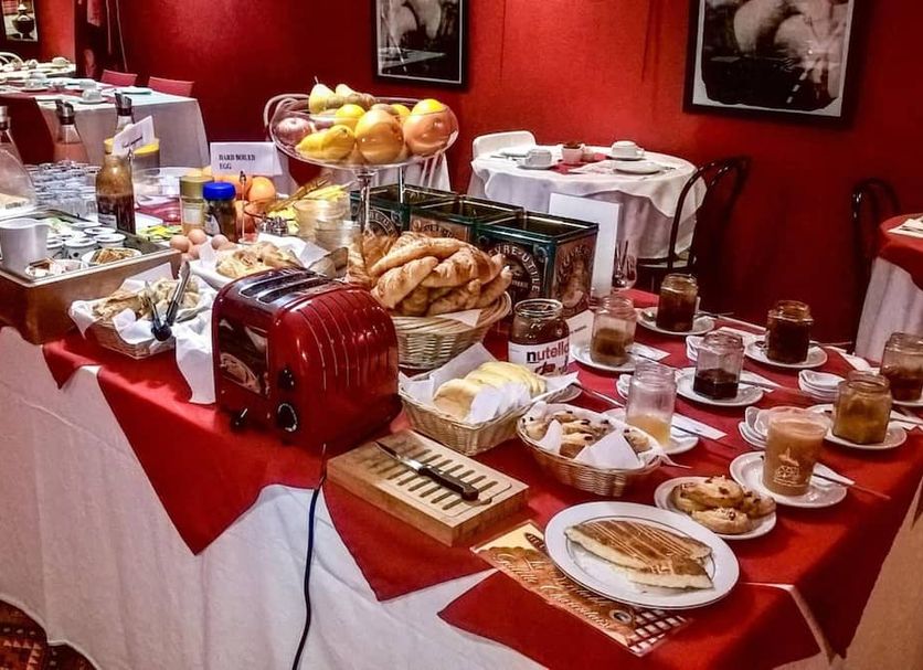 Buffet Photo