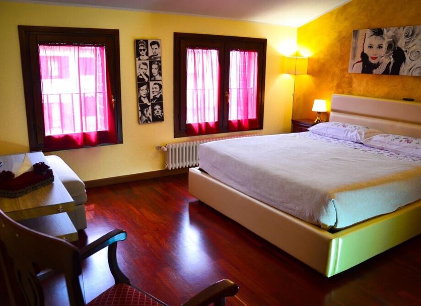 Bedroom Photo