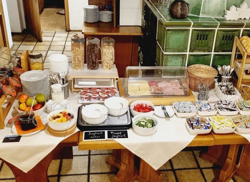 Buffet Photo