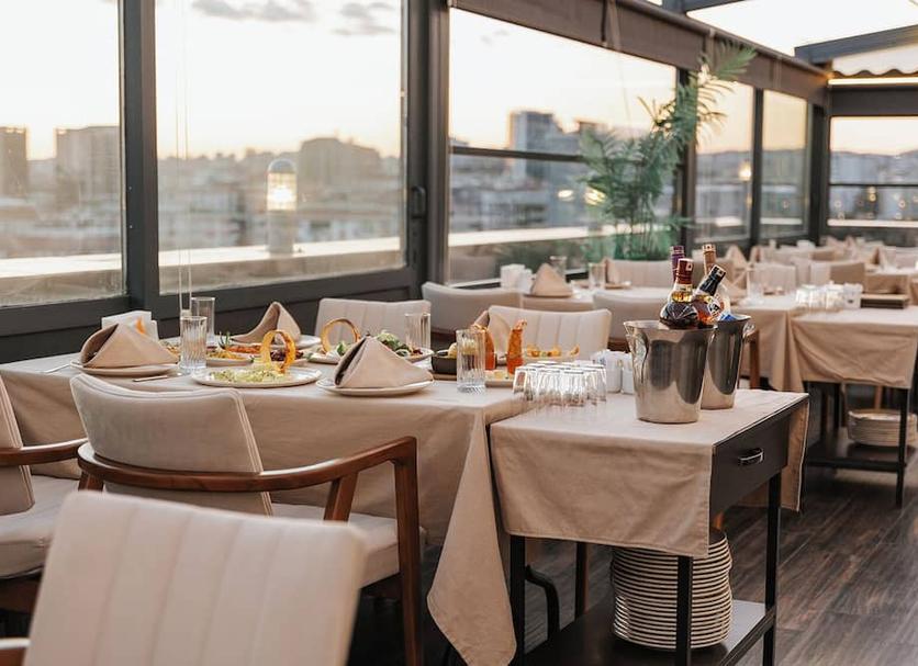 Restaurant Photo