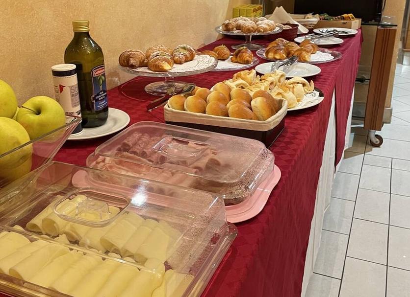 Buffet Photo