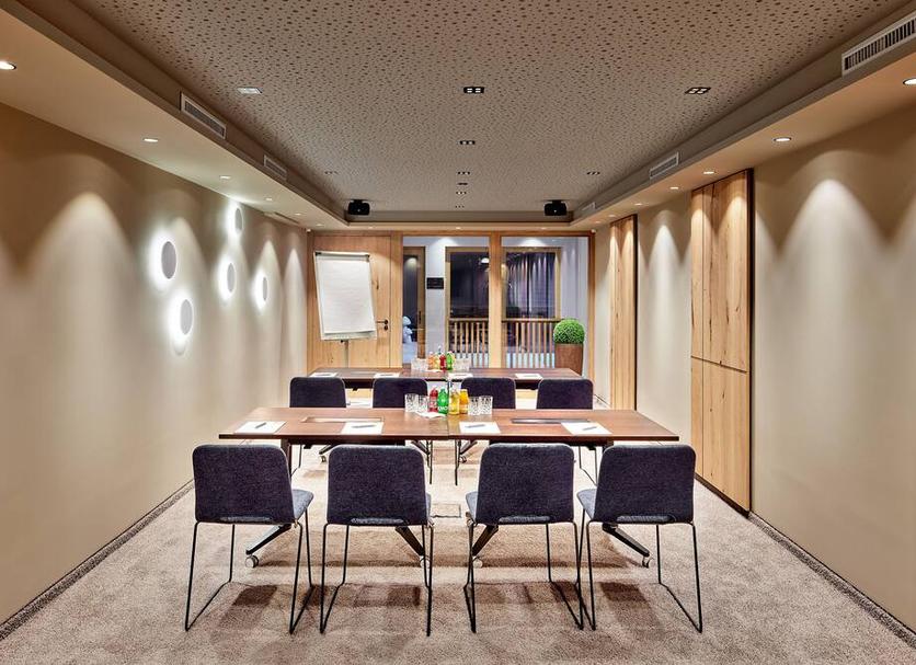 Conference room Photo