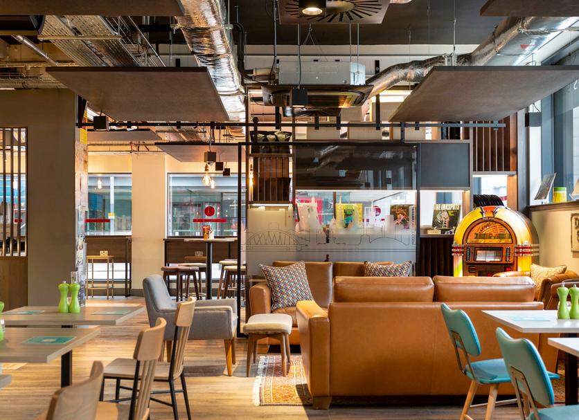 Restaurant Photo