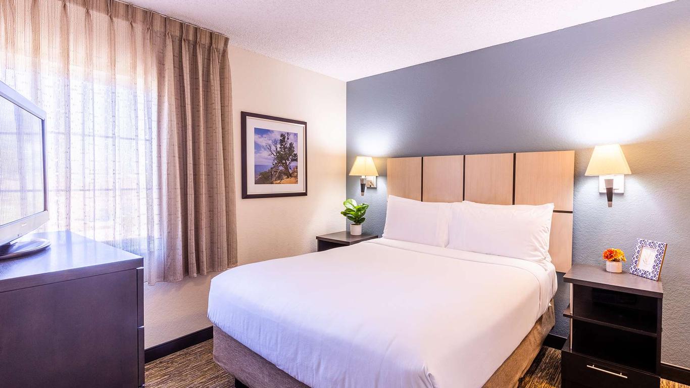 Sonesta Simply Suites Memphis