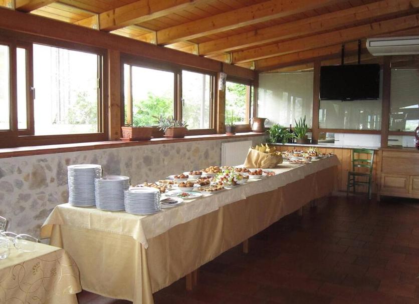 Buffet Photo