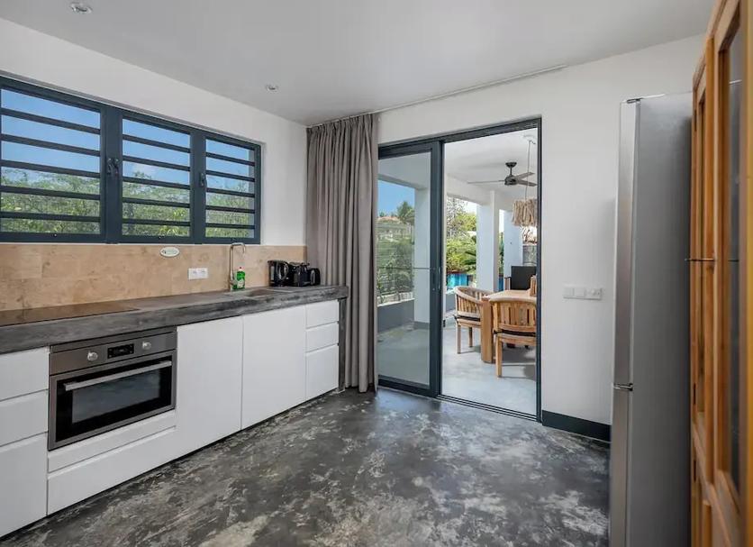 Kitchen Photo