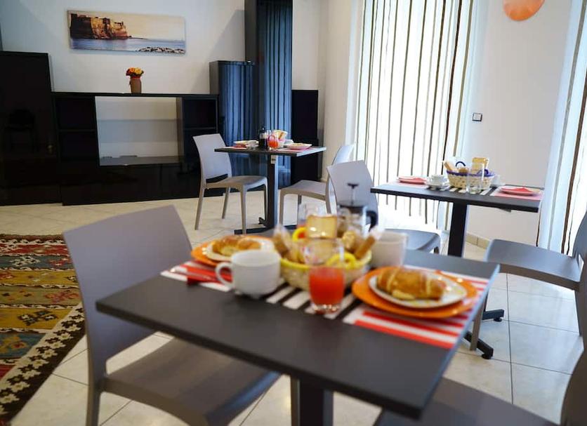 Dining room Photo