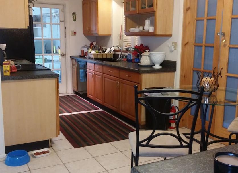 Kitchen Photo