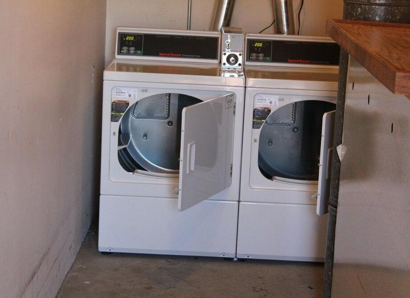 Laundry facility Photo