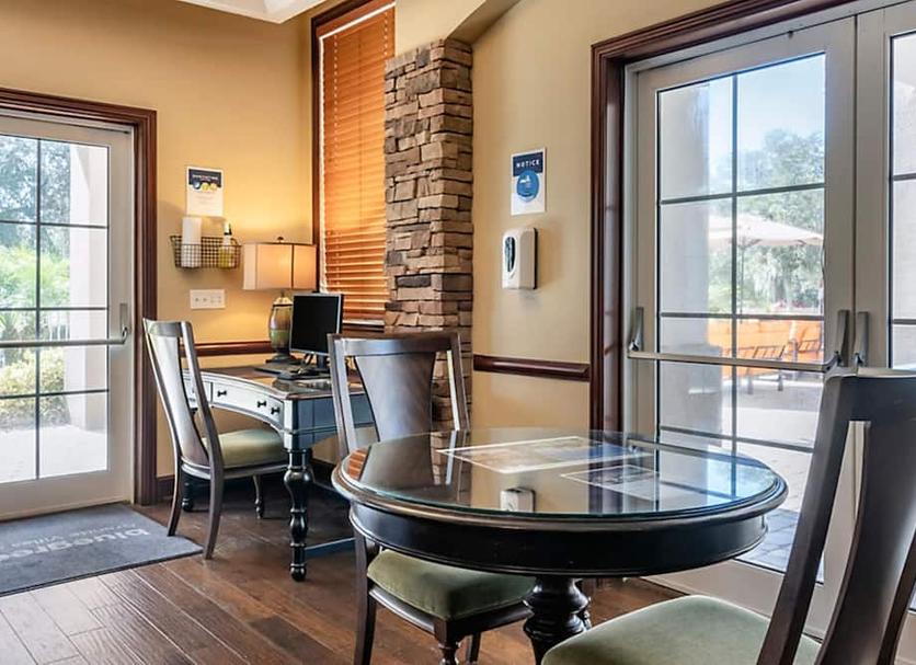 Dining room Photo