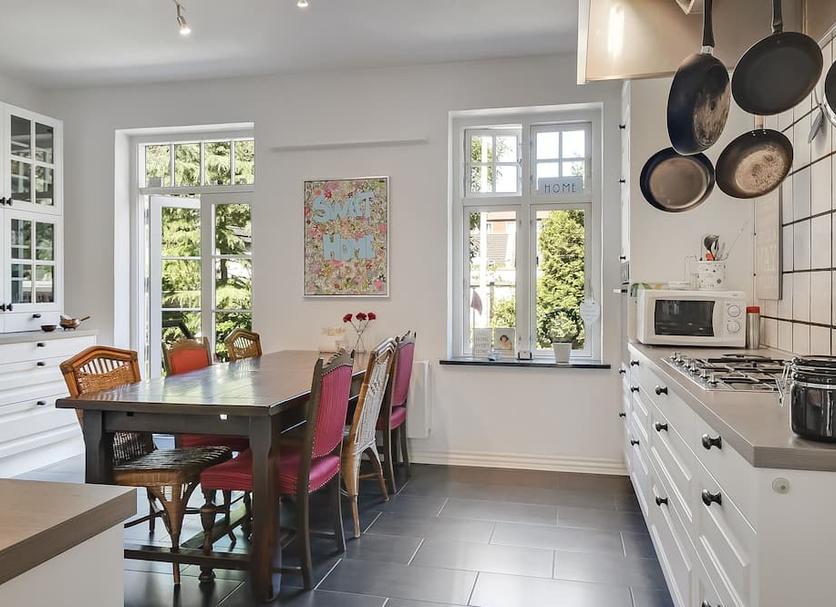 Dining room Photo