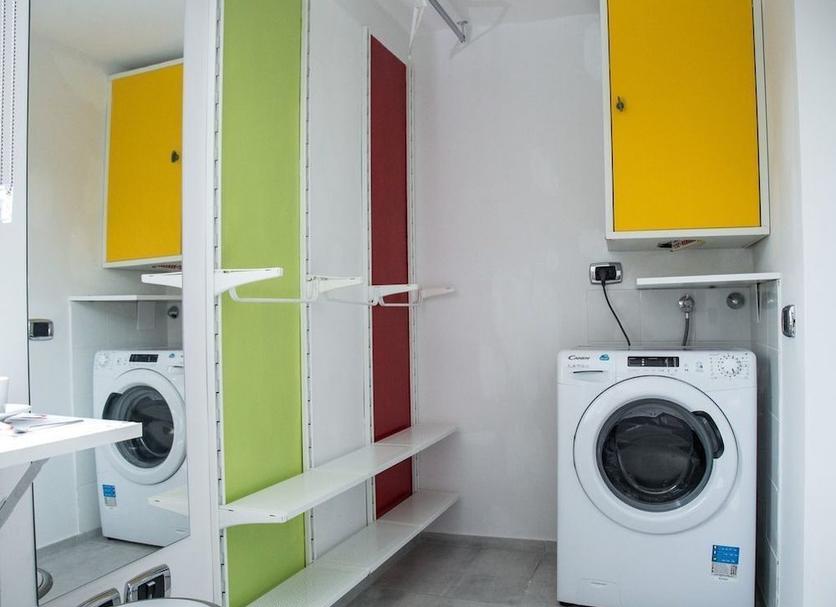Laundry facility Photo