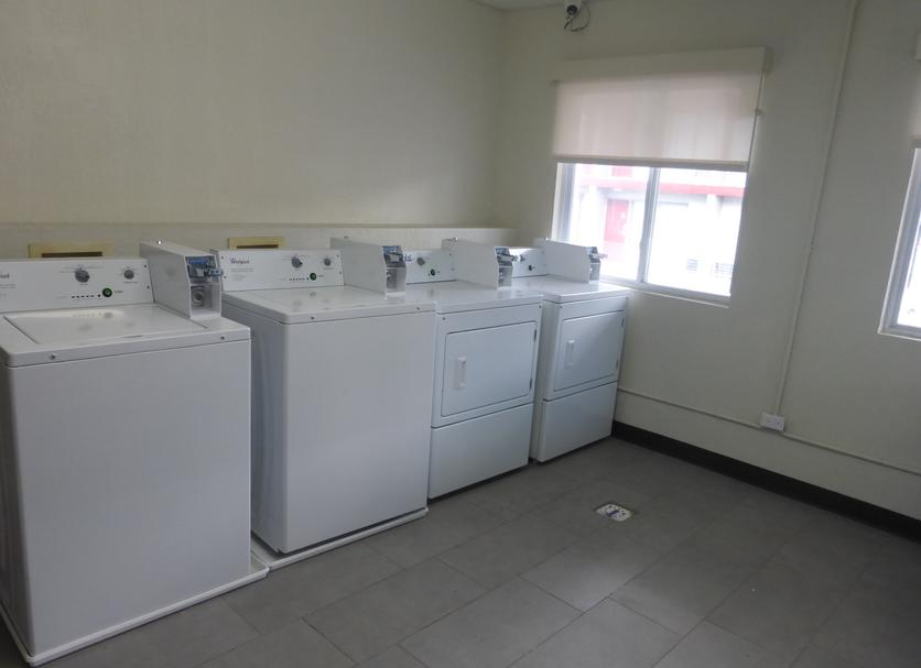 Laundry facility Photo