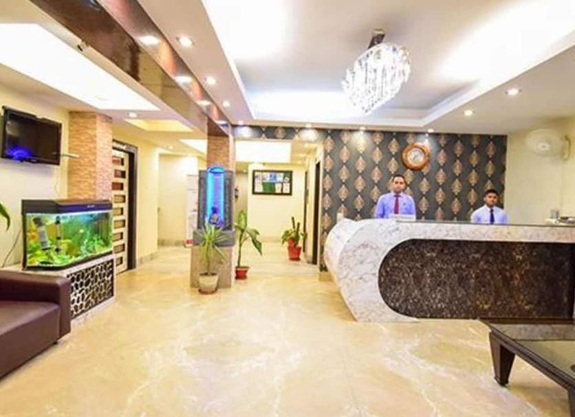 Front desk Photo