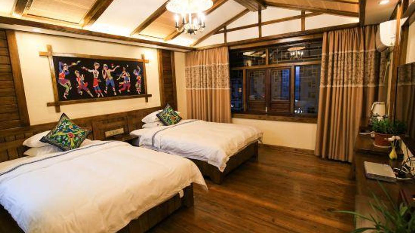 Zhangjiajie April Hostel