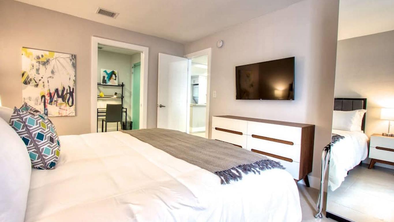 Designer River View Apartments