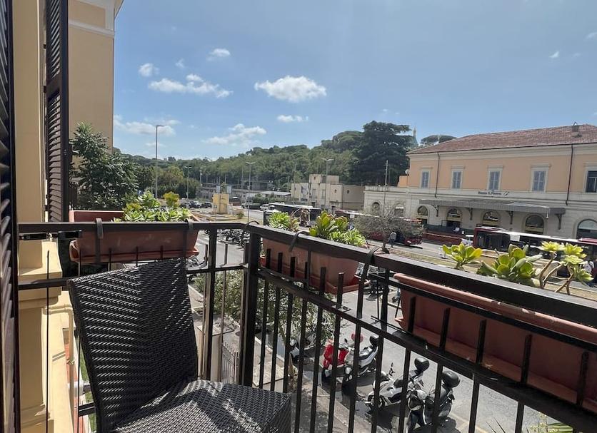 Balcony Photo