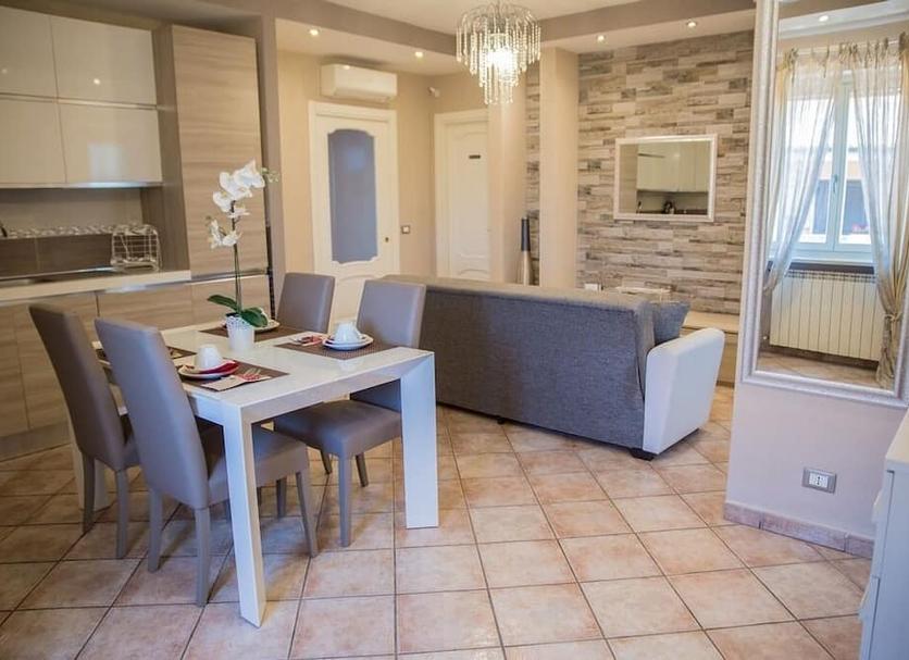 Dining room Photo