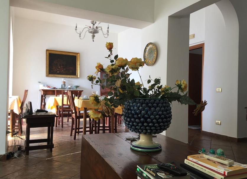 Dining room Photo