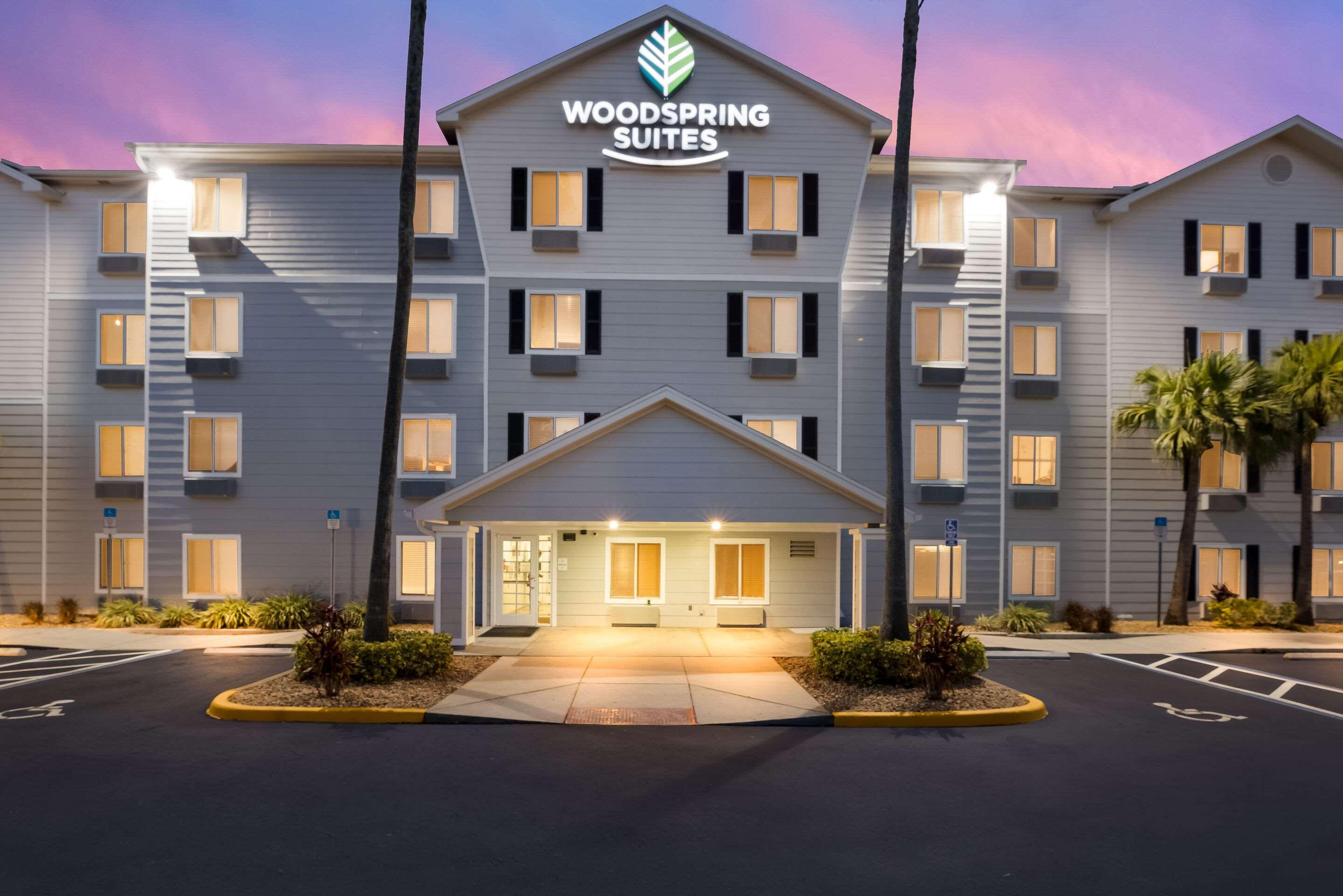 WOODSPRING SUITES CHICAGO TINLEY PARK ::: IL, UNITED STATES ::: COMPARE  HOTEL RATES