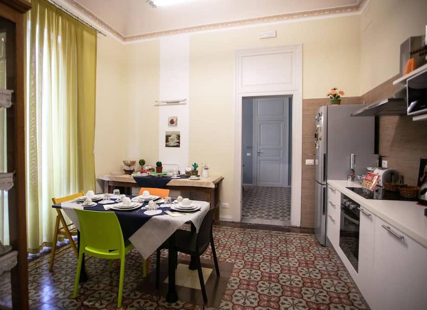 Dining room Photo