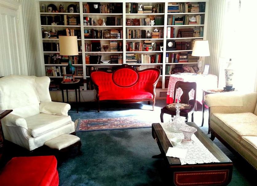 Lounge Photo