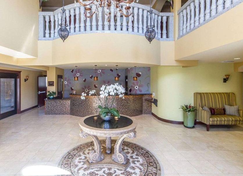 Front desk Photo