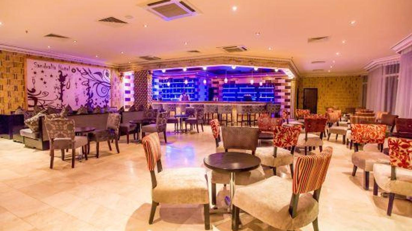Sandralia Hotel