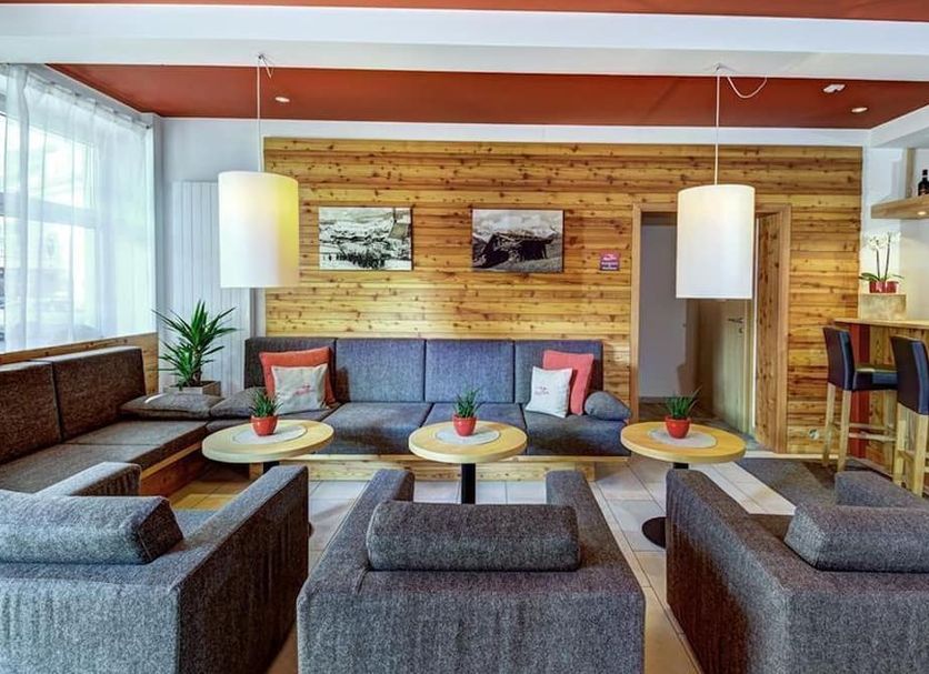 Lounge Photo