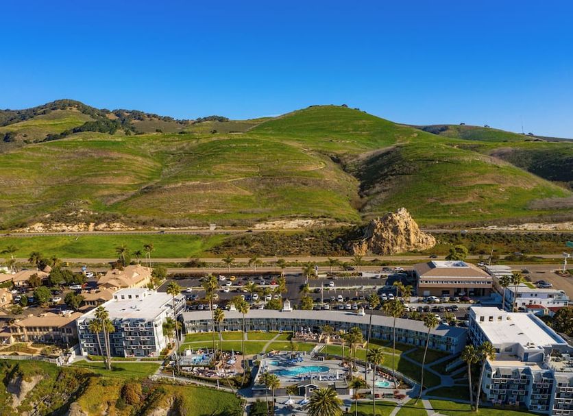 SeaCrest OceanFront Hotel in Pismo Beach with oceanfront pool and hillside views