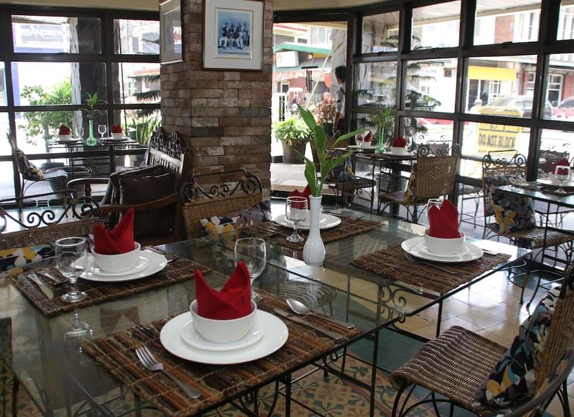 Restaurant Photo