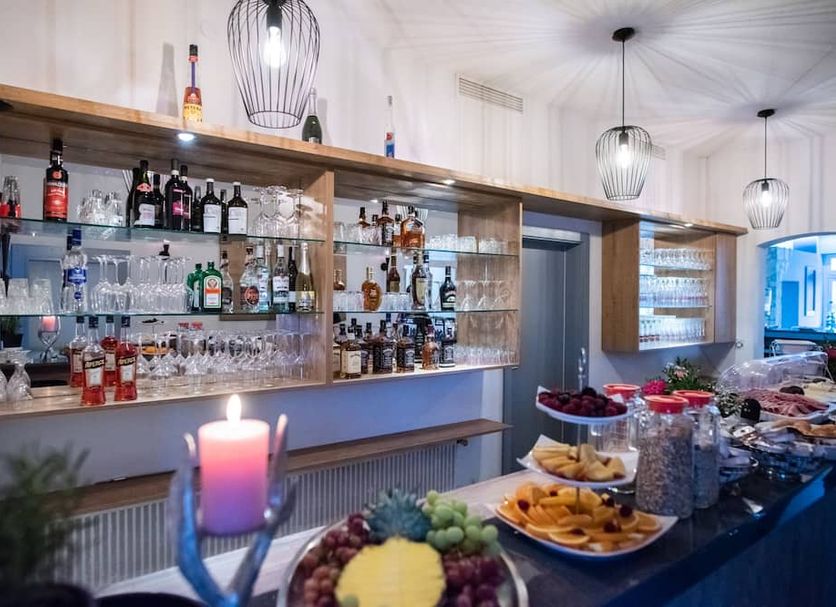 Bar Photo