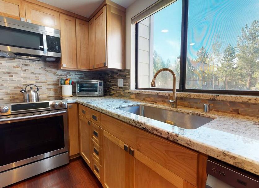 Kitchen Photo